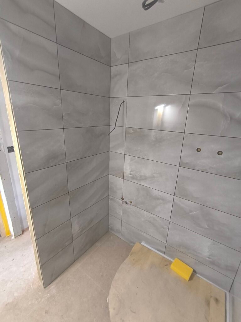 Modern Bathroom Wall Tiling