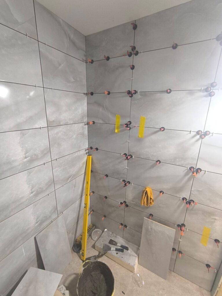 Modern Bathroom Wall Tiling